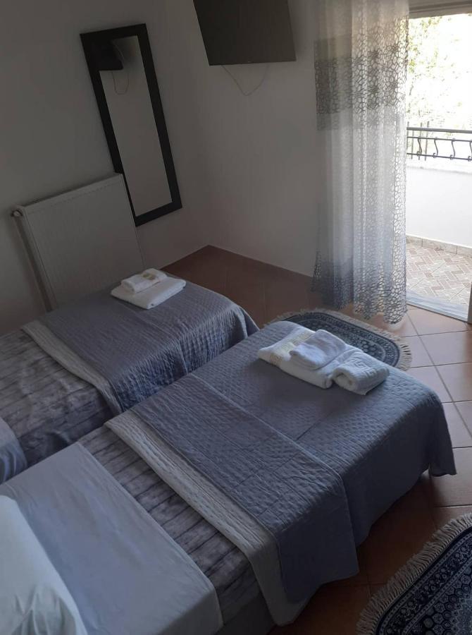 Guest House Krishen Përmet Esterno foto
