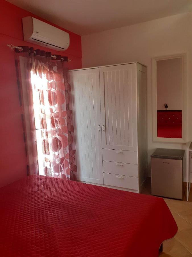 Guest House Krishen Përmet Esterno foto