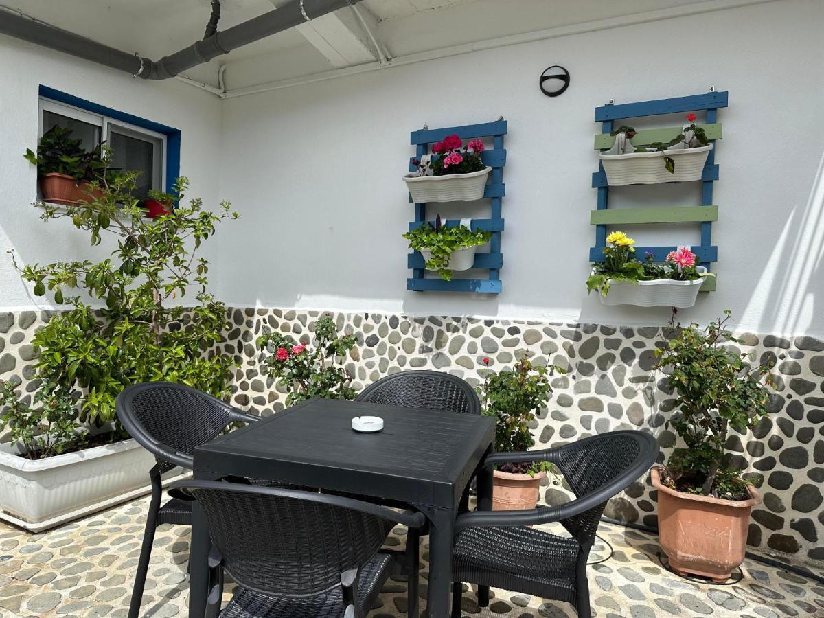 Guest House Krishen Përmet Esterno foto